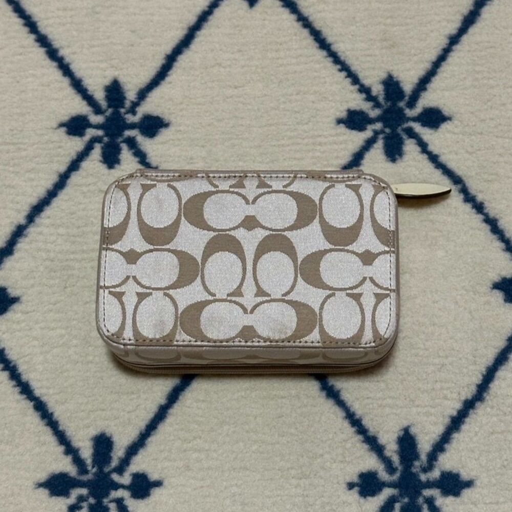 Coach Y2K Signature C Floral Appliqué Jewelry Travel Case Box - Khaki - Picture 2 of 7